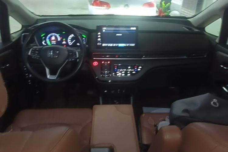 Used Honda Odyssey 2022 2.0L eHEV Sharp Supreme Edition Center Console