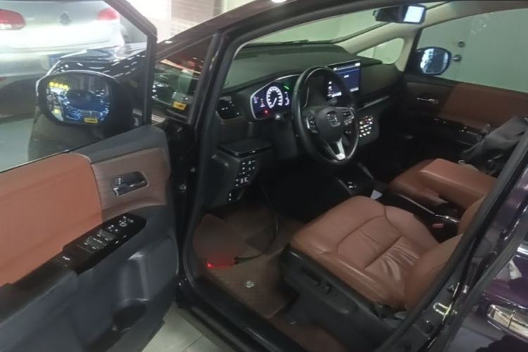 Used Honda Odyssey 2022 2.0L eHEV Sharp Supreme Edition Driver Seat