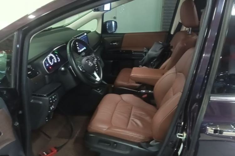 Used Honda Odyssey 2022 2.0L eHEV Sharp Supreme Edition Left Front Seat