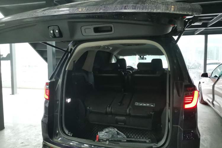 Used Honda Odyssey 2022 2.0L eHEV Sharp Enjoyment Edition Trunk