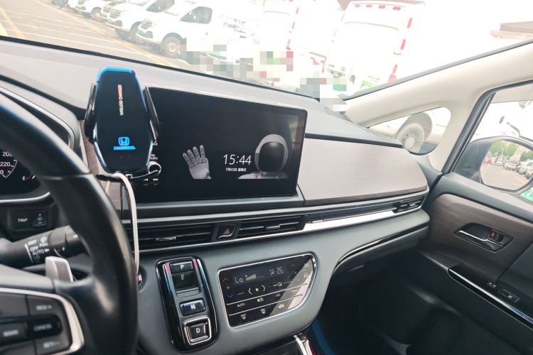 Used Honda Odyssey 2022 2.0L eHEV Sharp Supreme Edition Audio And AC Panel