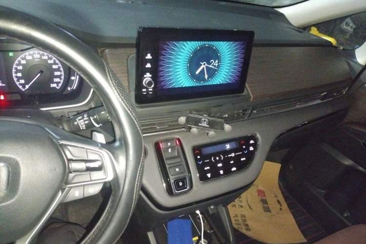 Used Honda Odyssey 2022 2.0L eHEV Sharp·Luxury Edition Audio And AC Panel