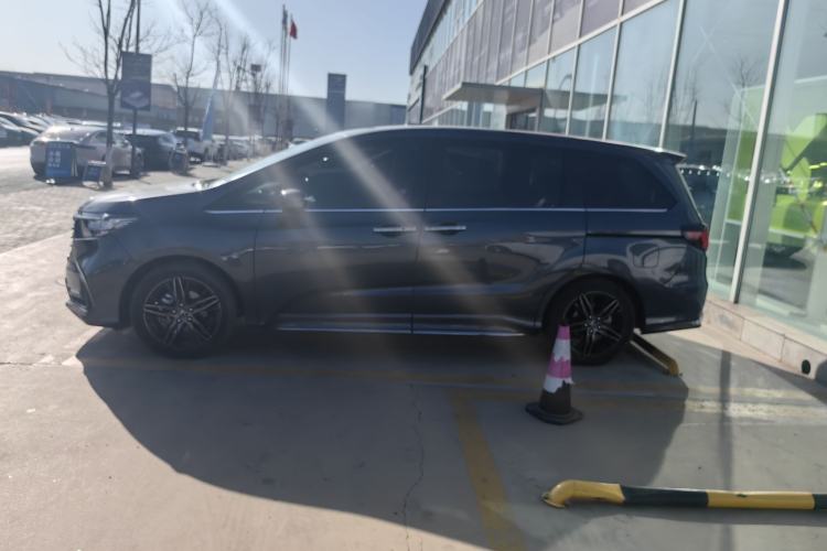 Used Honda Odyssey 2022 2.0L eHEV Sharp·Luxury Edition Exterior 2