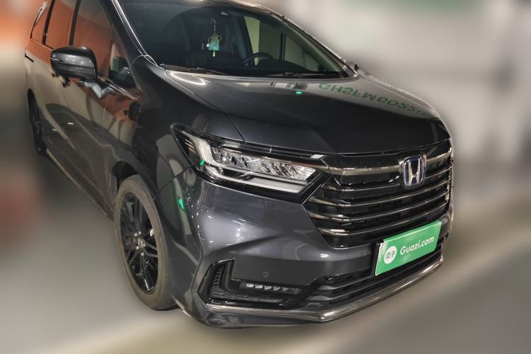 Used Honda Odyssey 2022 2.0L eHEV Sharp·Luxury Edition Front Right 45 Deg