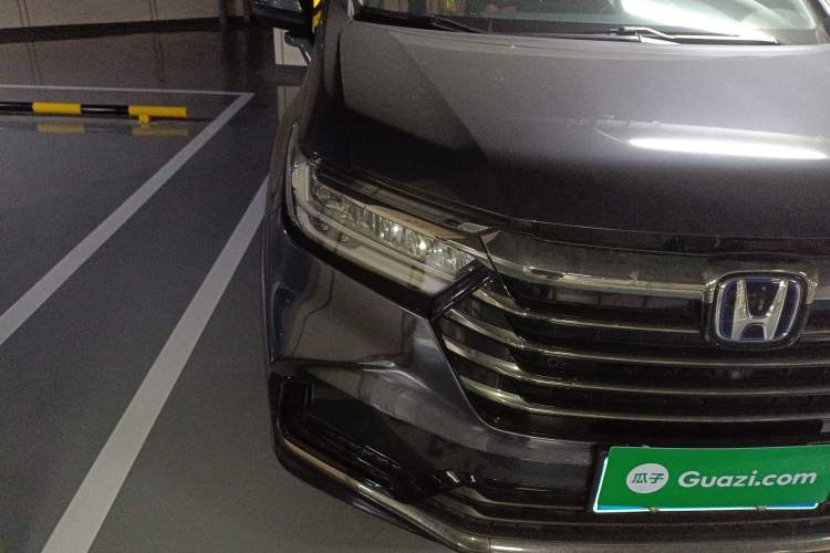 Used Honda Odyssey 2022 2.0L eHEV Sharp Supreme Edition Right Front Headlight