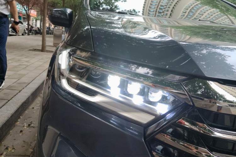 Used Honda Odyssey 2022 2.0L eHEV Sharp Enjoyment Edition Right Front Headlight