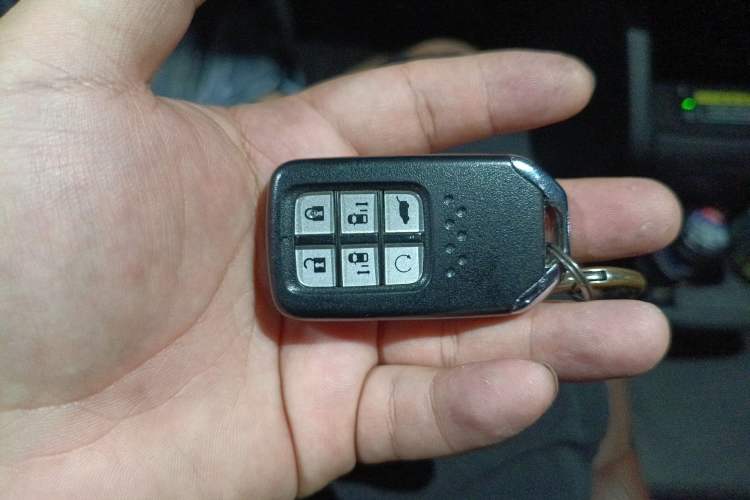 Used Honda Odyssey 2022 2.0L eHEV Sharp Supreme Edition Vehicle Key