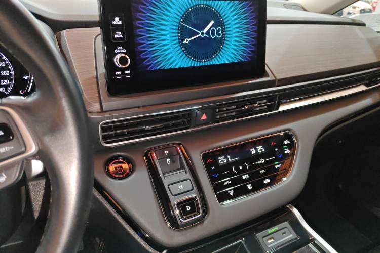 Used Honda Odyssey 2022 2.0L eHEV Sharp·Luxury Edition Audio And AC Panel