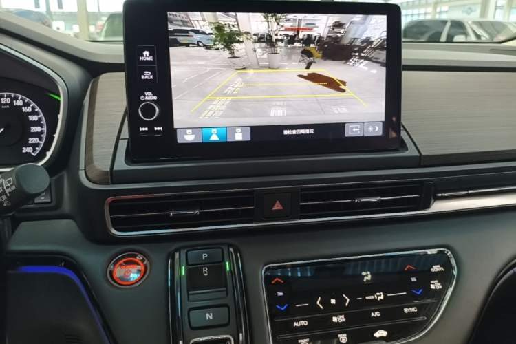 Used Honda Odyssey 2022 2.0L eHEV Sharp Enjoyment Edition Audio And AC Panel