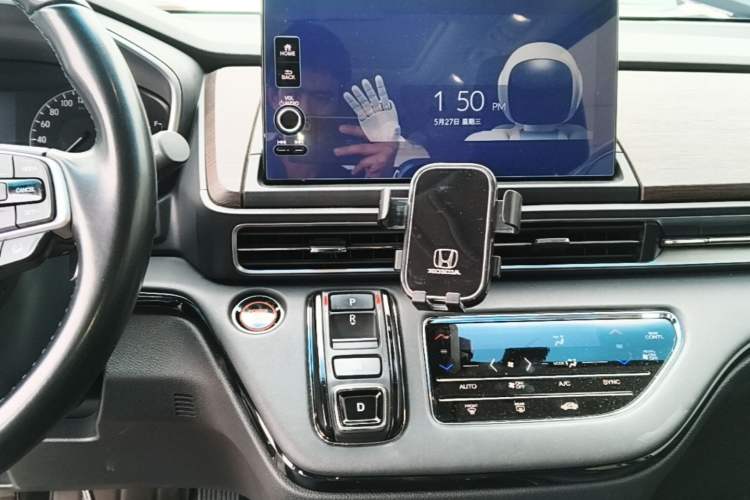 Used Honda Odyssey 2022 2.0L eHEV Sharp·Luxury Edition Audio And AC Panel