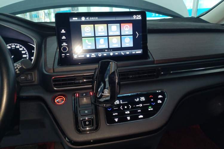 Used Honda Odyssey 2022 2.0L eHEV Sharp Enjoyment Edition Audio And AC Panel