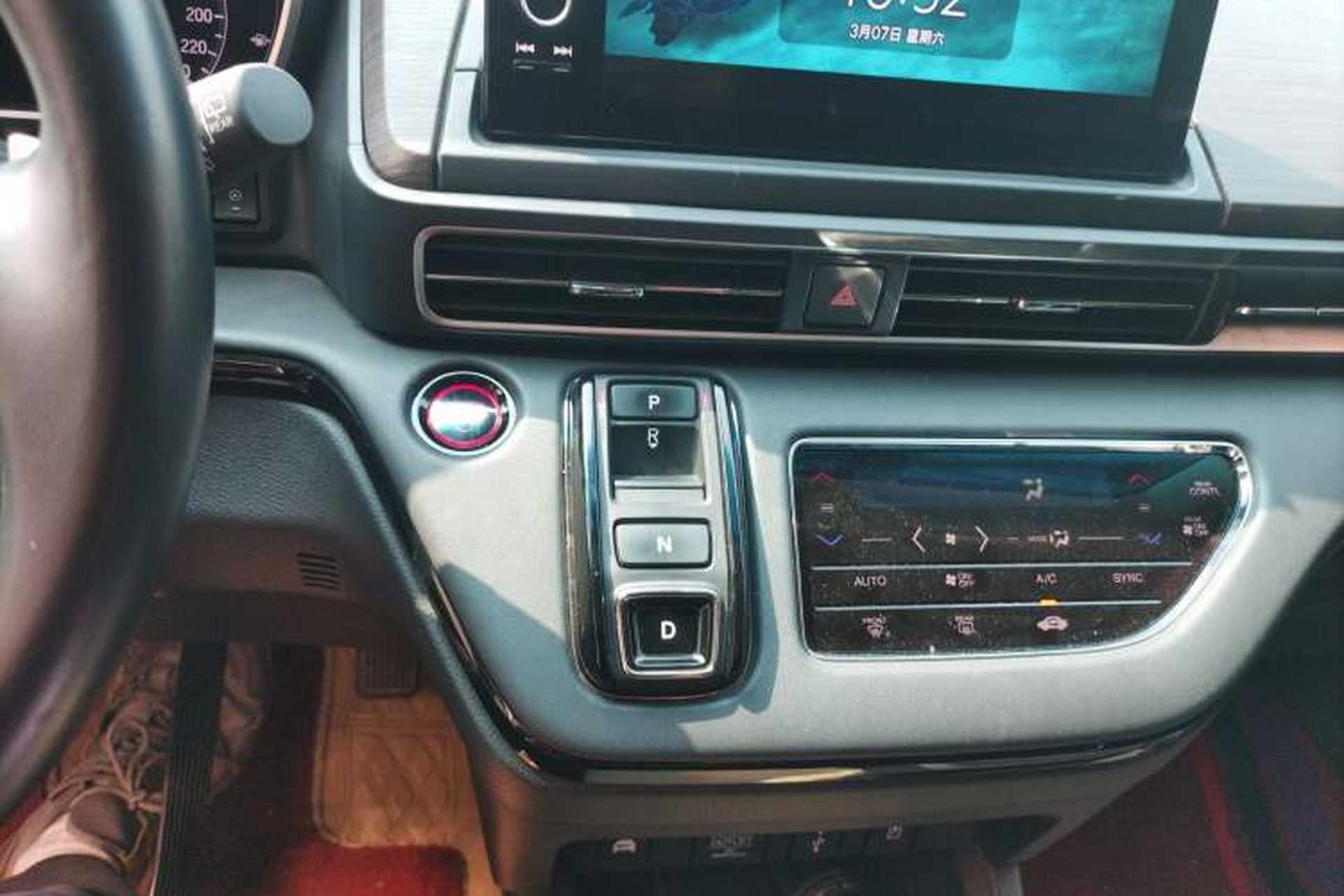Used Honda Odyssey 2022 2.0L eHEV Sharp·Luxury Edition Audio And AC Panel