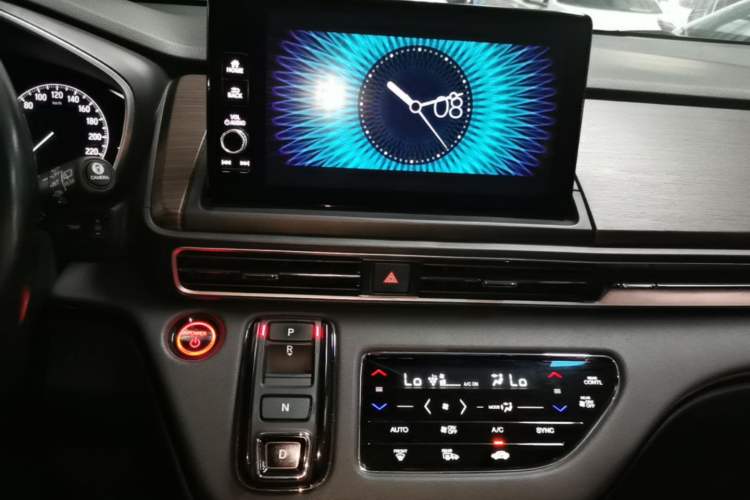 Used Honda Odyssey 2022 2.0L eHEV Sharp Supreme Edition Audio And AC Panel