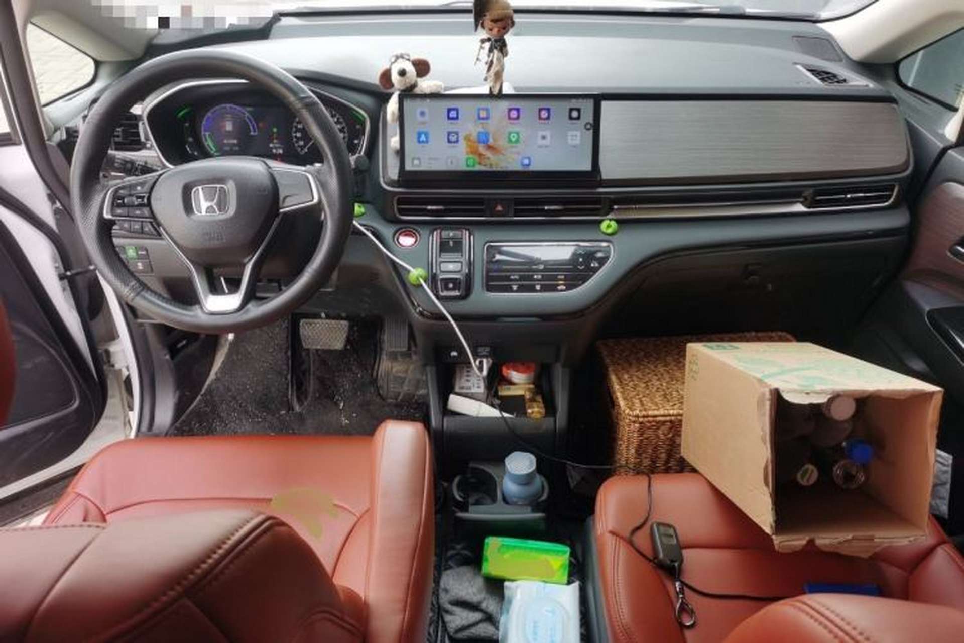 Used Honda Odyssey 2022 2.0L eHEV Sharp Enjoyment Edition Center Console