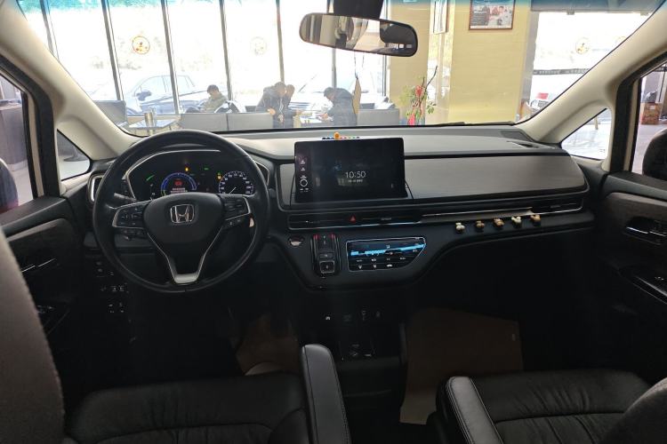 Used Honda Odyssey 2022 2.0L eHEV Sharp Enjoyment Edition Center Console