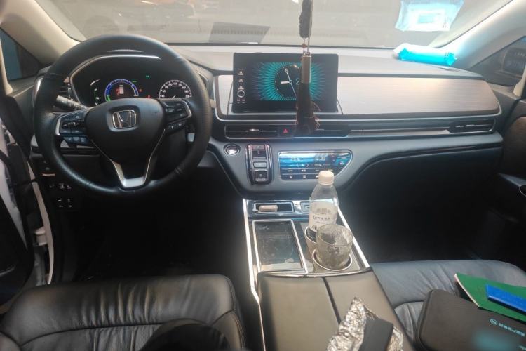 Used Honda Odyssey 2022 2.0L eHEV Sharp Enjoyment Edition Center Console