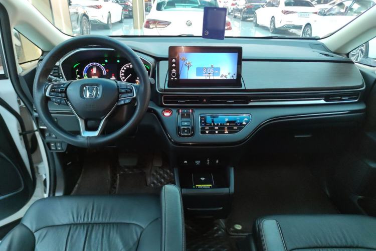 Used Honda Odyssey 2022 2.0L eHEV Sharp Enjoyment Edition Center Console