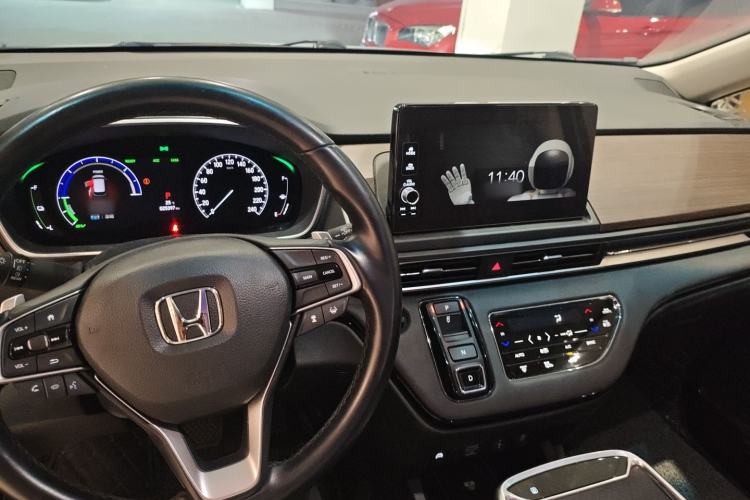 Used Honda Odyssey 2022 2.0L eHEV Sharp Supreme Edition Center Console