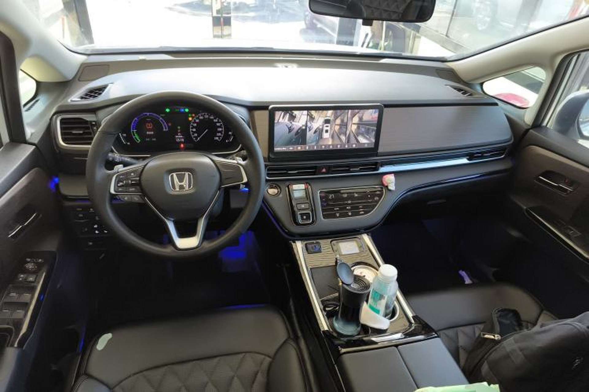 Used Honda Odyssey 2022 2.0L eHEV Sharp Enjoyment Edition Center Console