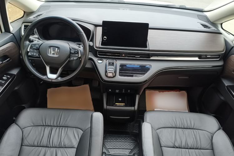 Used Honda Odyssey 2022 2.0L eHEV Sharp Enjoyment Edition Center Console