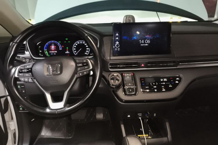Used Honda Odyssey 2022 2.0L eHEV Sharp Enjoyment Edition Center Console