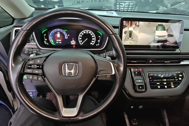 Used Honda Odyssey 2022 2.0L eHEV Sharp Enjoyment Edition Center Console