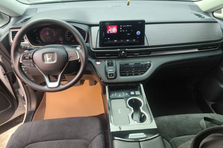 Used Honda Odyssey 2022 2.0L eHEV Sharp Enjoyment Edition Center Console