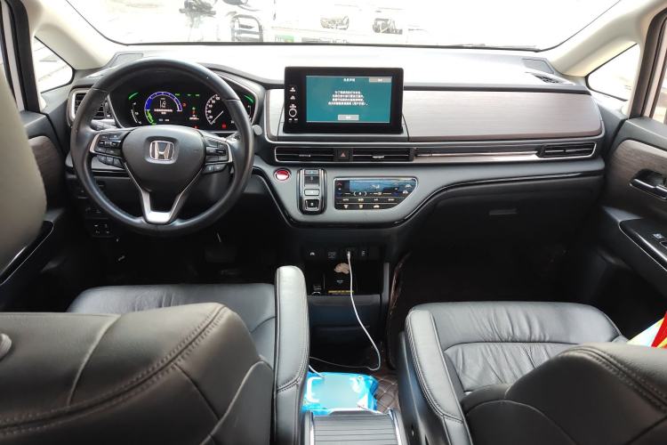 Used Honda Odyssey 2022 2.0L eHEV Sharp Enjoyment Edition Center Console