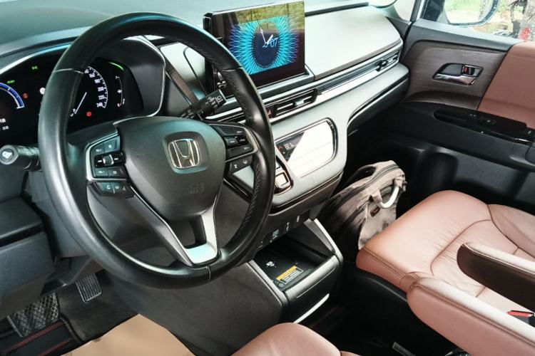 Used Honda Odyssey 2022 2.0L eHEV Sharp·Luxury Edition Center Console