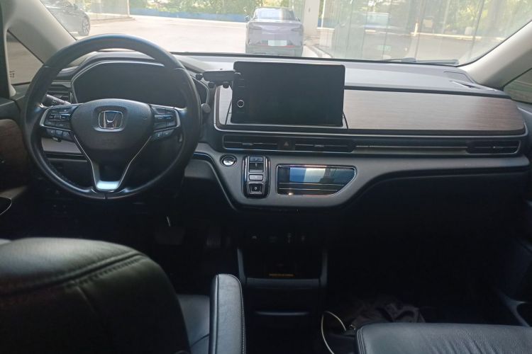 Used Honda Odyssey 2022 2.0L eHEV Sharp Enjoyment Edition Center Console