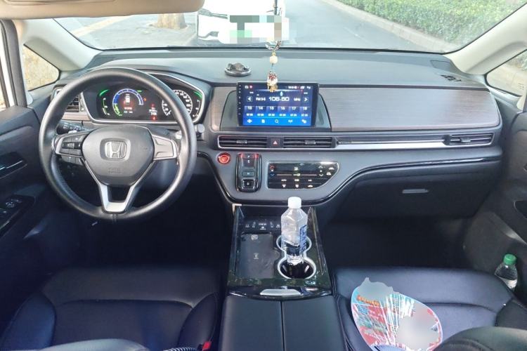 Used Honda Odyssey 2022 2.0L eHEV Sharp Enjoyment Edition Center Console