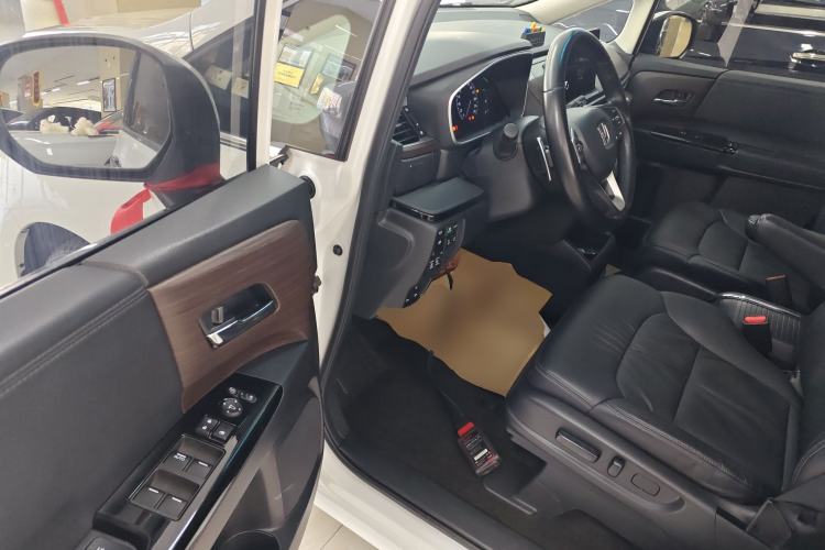 Used Honda Odyssey 2022 2.0L eHEV Sharp Enjoyment Edition Driver Seat