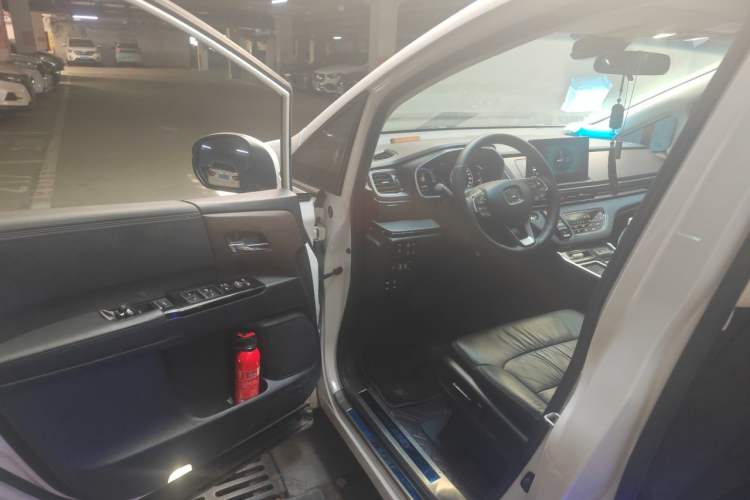 Used Honda Odyssey 2022 2.0L eHEV Sharp Enjoyment Edition Driver Seat