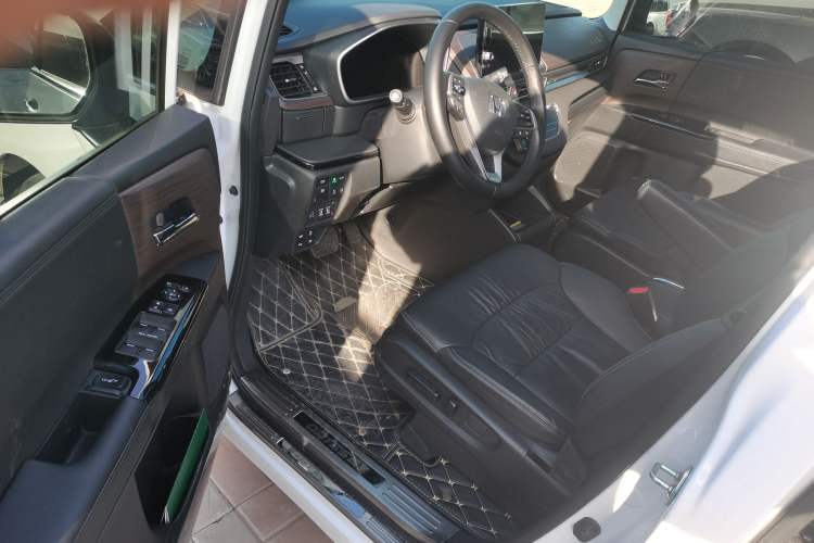 Used Honda Odyssey 2022 2.0L eHEV Sharp·Luxury Edition Driver Seat