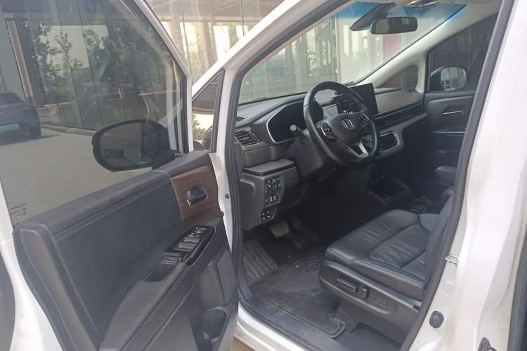 Used Honda Odyssey 2022 2.0L eHEV Sharp Enjoyment Edition Driver Seat