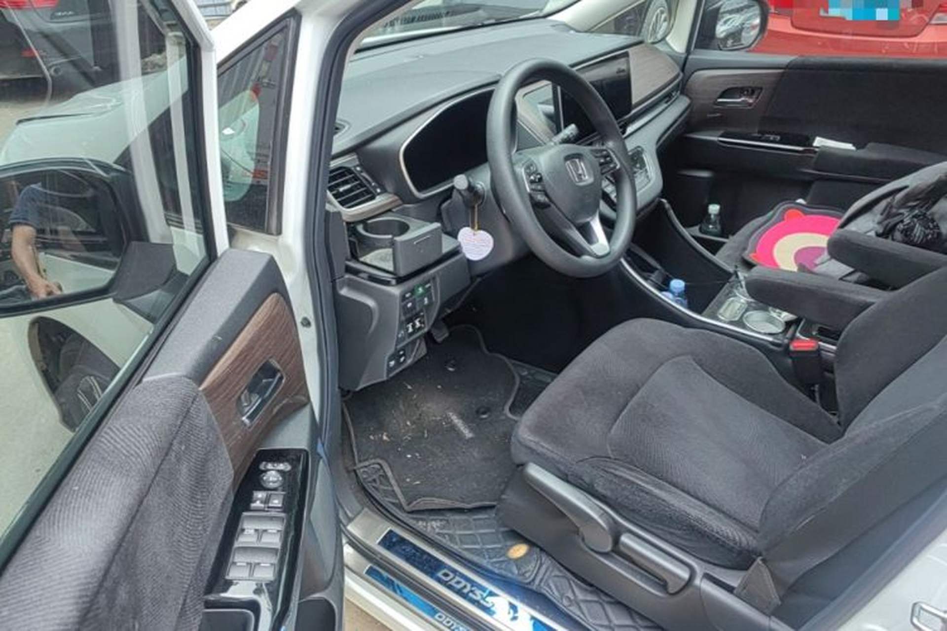 Used Honda Odyssey 2022 2.0L eHEV Sharp Enjoyment Edition Driver Seat
