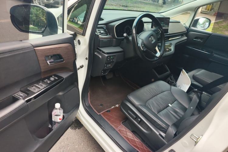 Used Honda Odyssey 2022 2.0L eHEV Sharp Supreme Edition Driver Seat