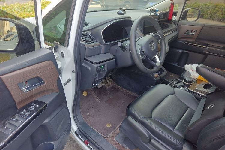 Used Honda Odyssey 2022 2.0L eHEV Sharp Enjoyment Edition Driver Seat
