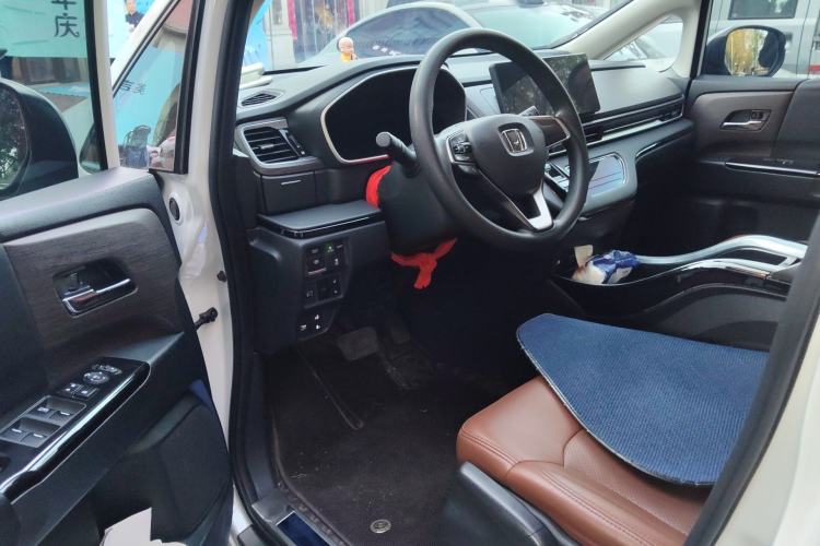 Used Honda Odyssey 2022 2.0L eHEV Sharp Enjoyment Edition Driver Seat