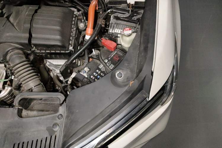 Used Honda Odyssey 2022 2.0L eHEV Sharp Smart Edition Engine Bay Left