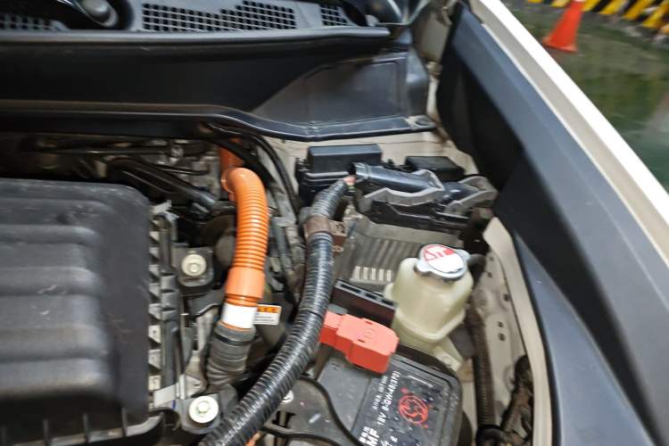 Used Honda Odyssey 2022 2.0L eHEV Sharp Enjoyment Edition Engine Bay Left