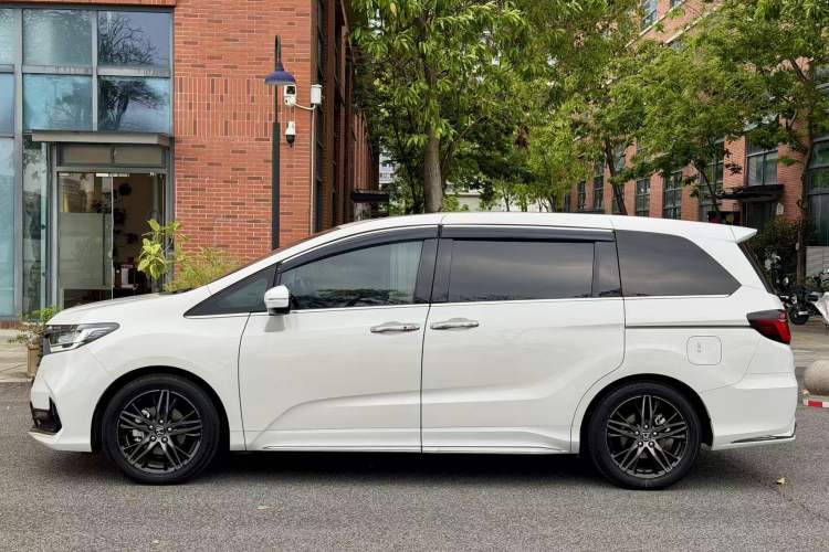 Used Honda Odyssey 2022 2.0L eHEV Sharp·Luxury Edition Exterior 2