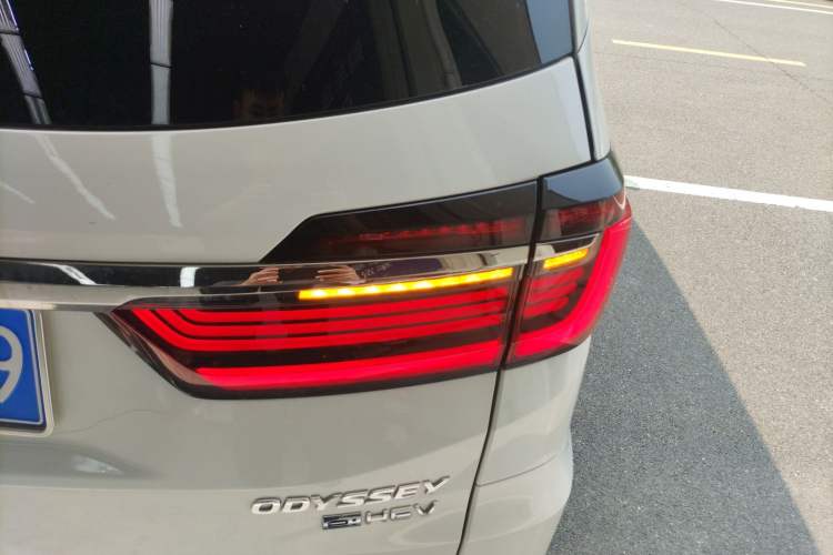 Used Honda Odyssey 2022 2.0L eHEV Sharp·Luxury Edition Exterior 3