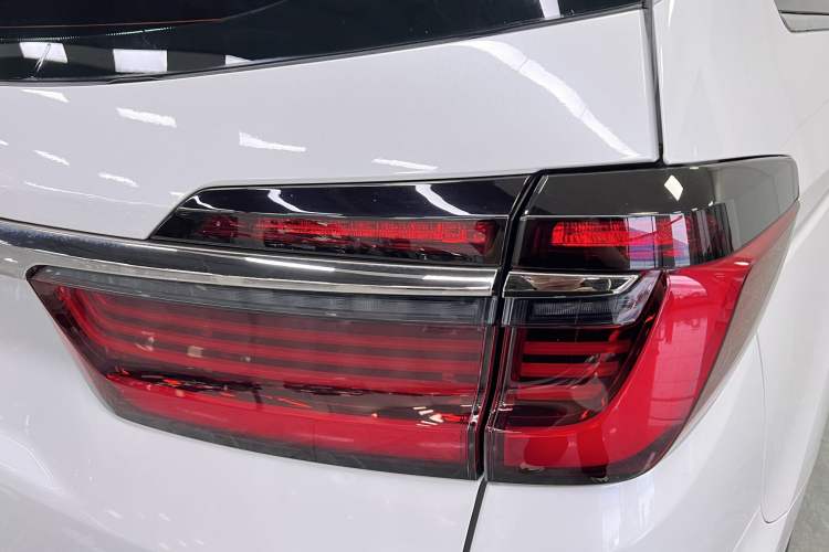 Used Honda Odyssey 2022 2.0L eHEV Sharp Enjoyment Edition Exterior 4