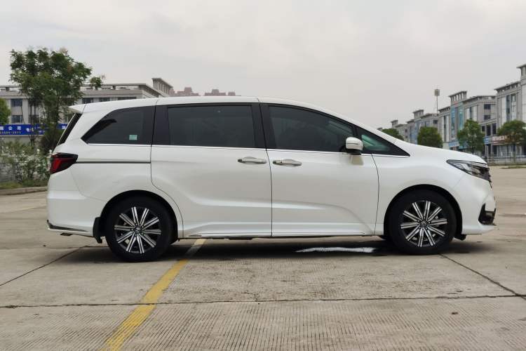Used Honda Odyssey 2022 2.0L eHEV Sharp Enjoyment Edition Exterior 4