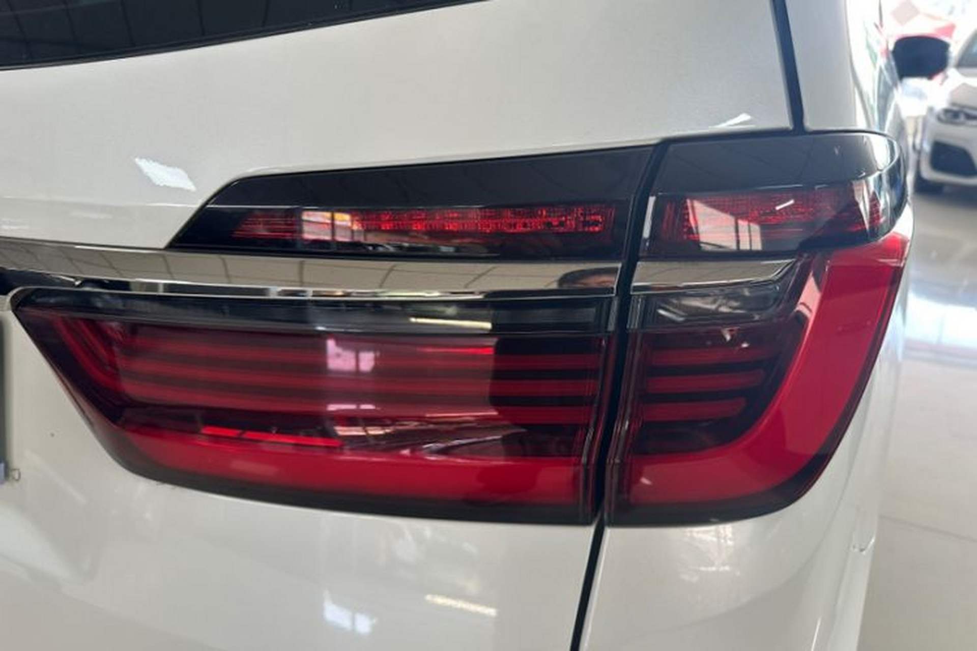 Used Honda Odyssey 2022 2.0L eHEV Sharp Enjoyment Edition Exterior 7