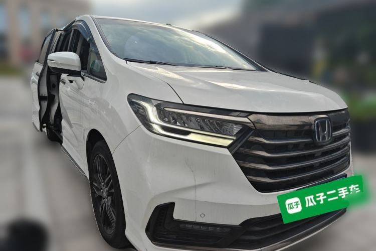 Used Honda Odyssey 2022 2.0L eHEV Sharp·Luxury Edition Front Right 45 Deg