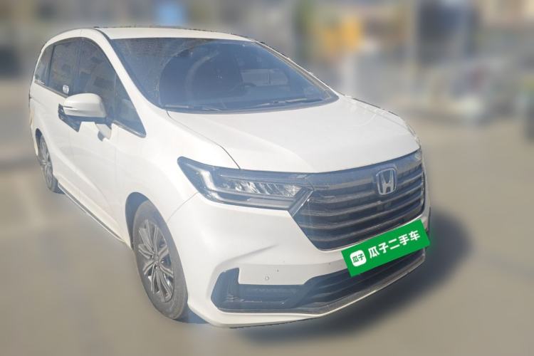 Used Honda Odyssey 2022 2.0L eHEV Sharp Enjoyment Edition Front Right 45 Deg