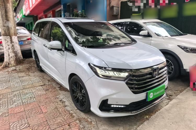 Used Honda Odyssey 2022 2.0L eHEV Sharp Supreme Edition Front Right 45 Deg