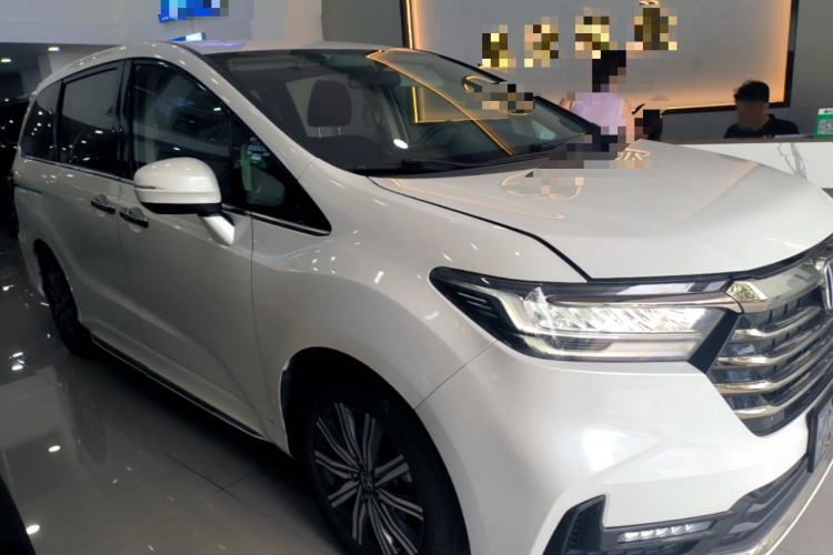 Used Honda Odyssey 2022 2.0L eHEV Sharp Enjoyment Edition Front Right 45 Deg